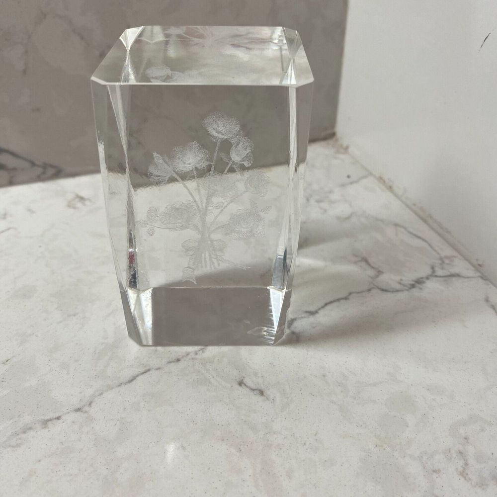 Clear Crystal Glass 3D Laser Etched Rectangular Roses Bouquet Print Paperweight‎